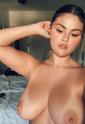 Selena gomez leaked private photo uncensored HD quality