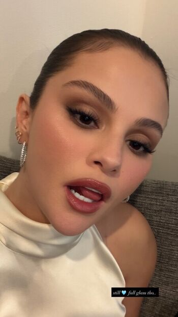 Selena gomez leaked private photo uncensored HD quality