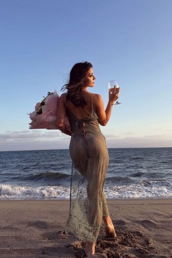 Selenasss leaked private photo uncensored HD quality