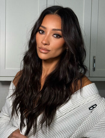 Shay mitchell page leaked private photo uncensored HD quality