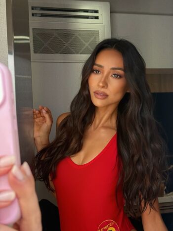 Shay mitchell page leaked private photo uncensored HD quality