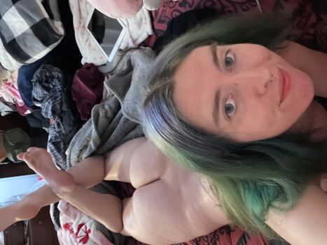 Show your girlfriend page leaked private photo uncensored HD quality