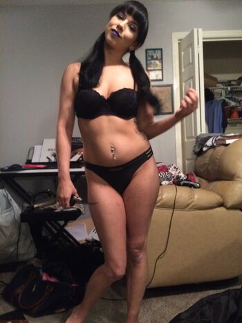 Show your girlfriend page leaked private photo uncensored HD quality