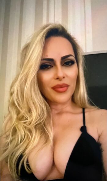 Show your girlfriend page leaked private photo uncensored HD quality