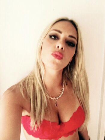 Show your girlfriend page leaked private photo uncensored HD quality