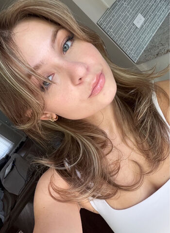 Show your girlfriend page leaked private photo uncensored HD quality