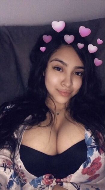 Show your girlfriend page leaked private photo uncensored HD quality