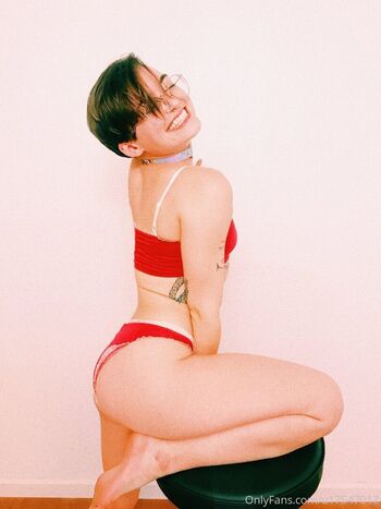Show your girlfriend page leaked private photo uncensored HD quality