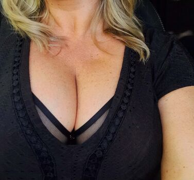 Show your girlfriend page leaked private photo uncensored HD quality