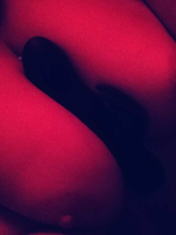 Show your girlfriend page leaked private photo uncensored HD quality