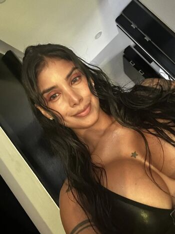 Sofialeon leaked private photo uncensored HD quality