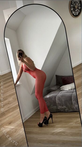 Sofielovely leaked private photo uncensored HD quality