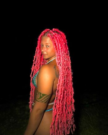 Soleyfaye leaked private photo uncensored HD quality