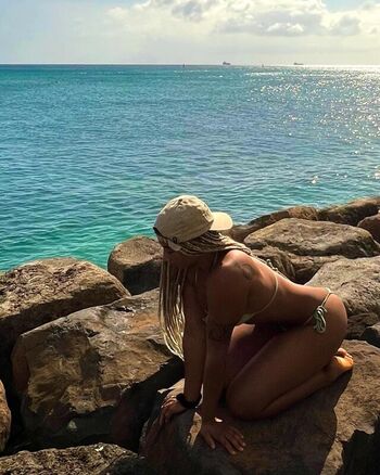 Soleyfaye leaked private photo uncensored HD quality