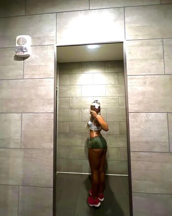 Soleyfaye leaked private photo uncensored HD quality