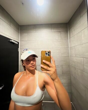 Soleyfaye leaked private photo uncensored HD quality
