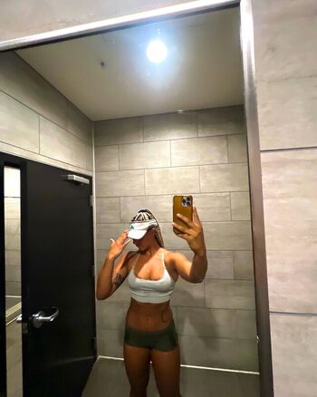 Soleyfaye leaked private photo uncensored HD quality