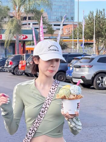 Song yuqi page leaked private photo uncensored HD quality