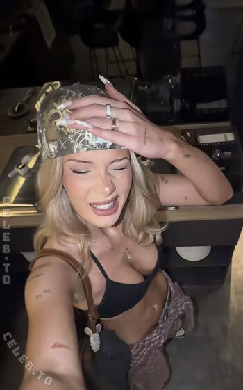 Sophiecharlotth leaked private photo uncensored HD quality