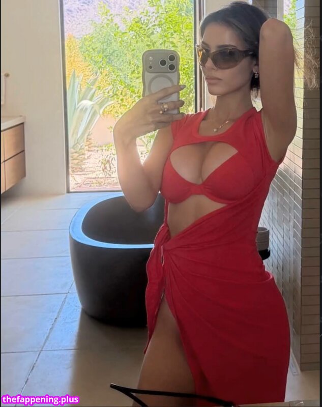 Sssniperwolf / leaked private photo uncensored HD quality