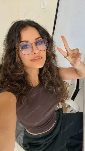 Sssniperwolf leaked private photo uncensored HD quality
