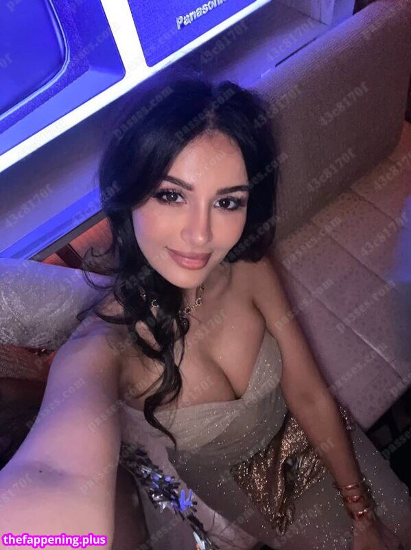 Sssniperwolf / leaked private photo uncensored HD quality
