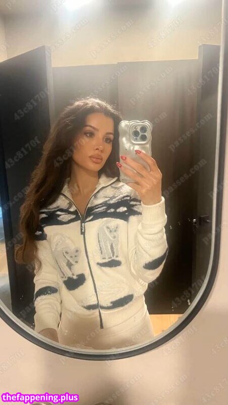 Sssniperwolf / leaked private photo uncensored HD quality