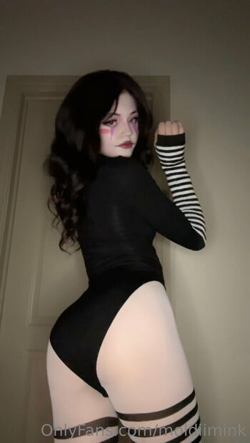 Strawbeariemilkk leaked private photo uncensored HD quality