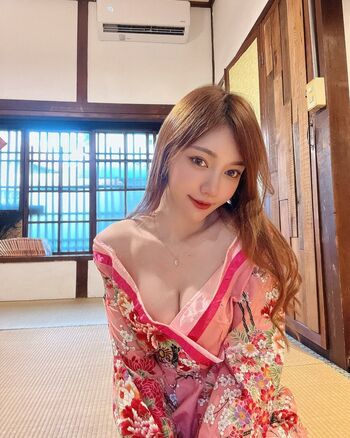 Sulittleli page leaked private photo uncensored HD quality