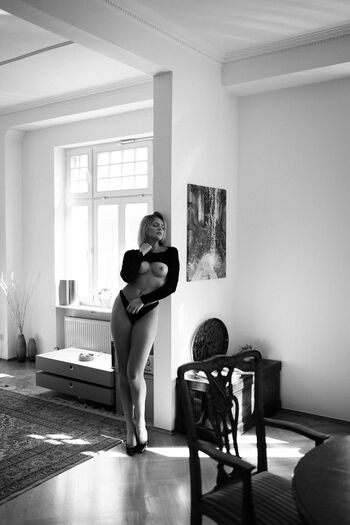 Susanna fusari leaked private photo uncensored HD quality