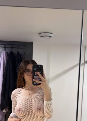 Sweet emy leaked private photo uncensored HD quality