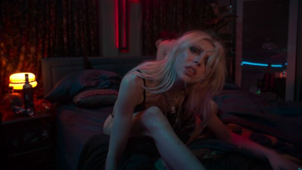 Taylor momsen  page leaked private photo uncensored HD quality