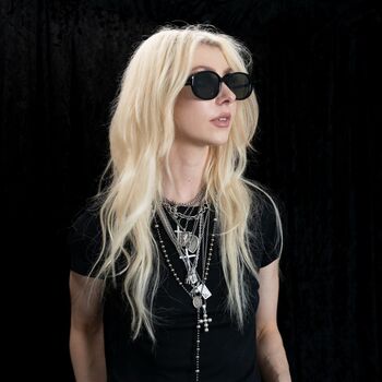 Taylor momsen leaked private photo uncensored HD quality