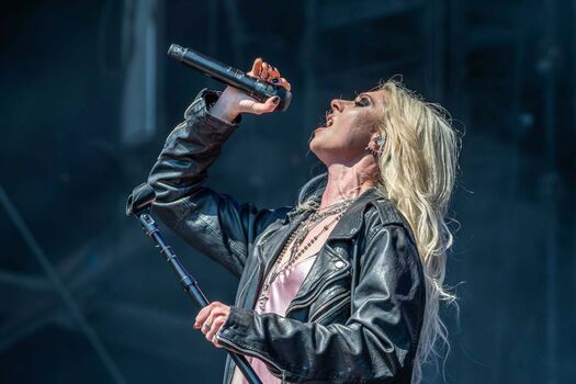 Taylor momsen leaked private photo uncensored HD quality