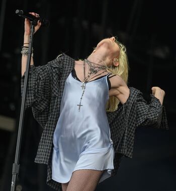 Taylor momsen leaked private photo uncensored HD quality