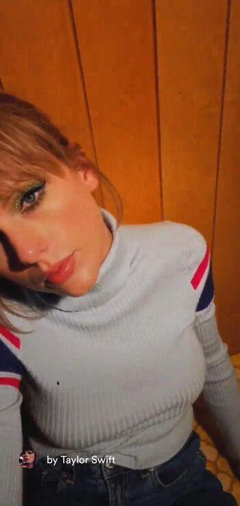 Taylor swift leaked private photo uncensored HD quality