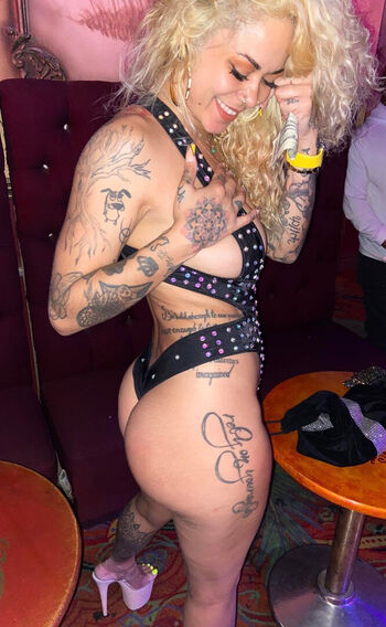 Theixxs leaked private photo uncensored HD quality