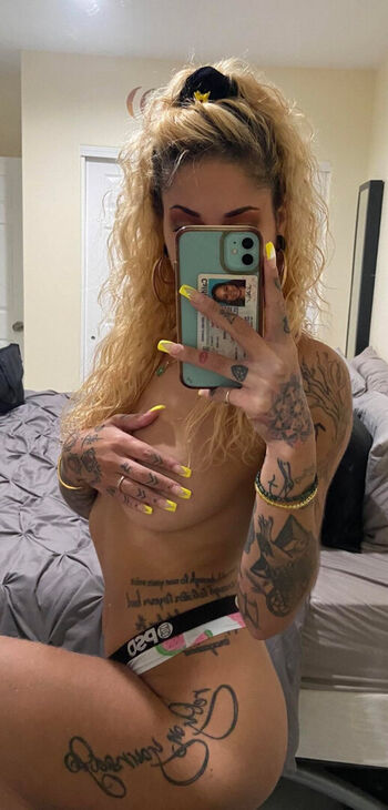 Theixxs leaked private photo uncensored HD quality
