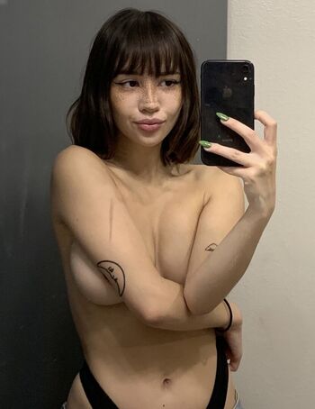 Thisbicthdied leaked private photo uncensored HD quality