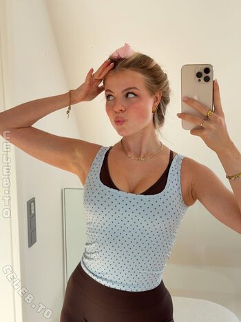 Vallixpauline leaked private photo uncensored HD quality