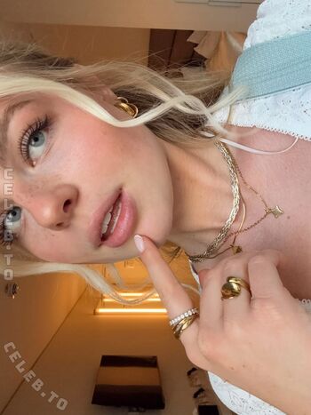 Vallixpauline leaked private photo uncensored HD quality
