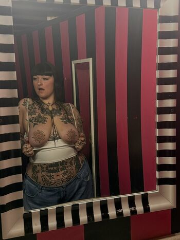 Venicecemetery leaked private photo uncensored HD quality