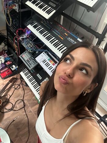 Victoria justice  page leaked private photo uncensored HD quality
