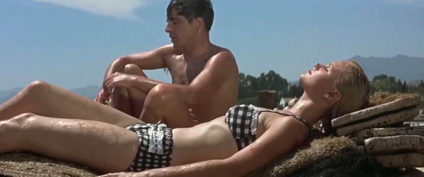 Vintage sexy celebs page leaked private photo uncensored HD quality