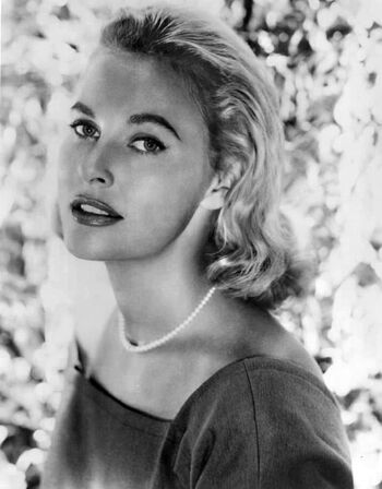 Vintage sexy celebs page leaked private photo uncensored HD quality
