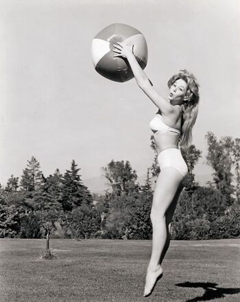 Vintage starlets page leaked private photo uncensored HD quality