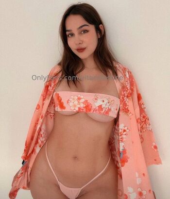 Vitacelestine leaked private photo uncensored HD quality