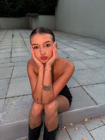Wiktoria niekao leaked private photo uncensored HD quality