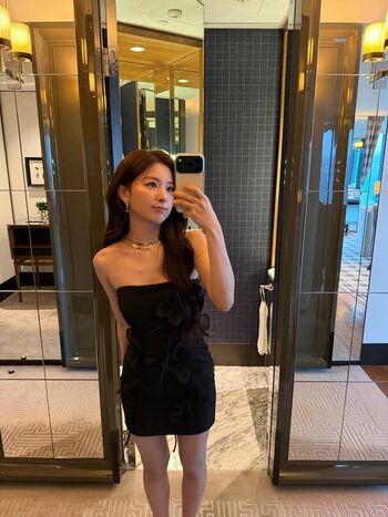 Womenk pop page leaked private photo uncensored HD quality