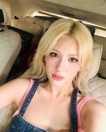 Womenk pop page leaked private photo uncensored HD quality